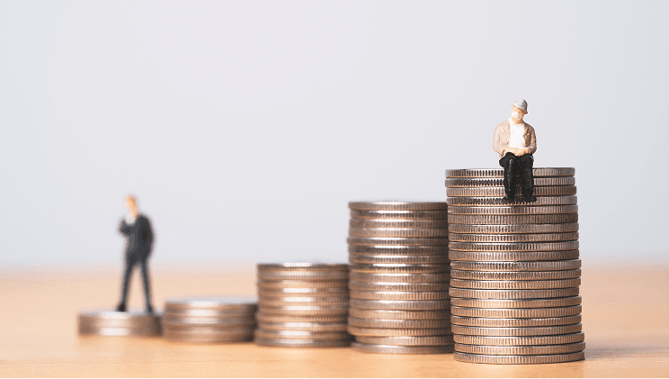 동전이 쌓여있는 이미지